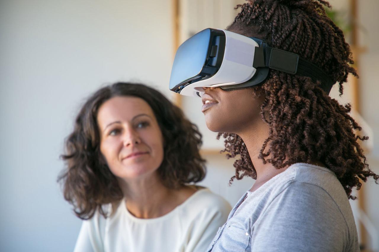 Virtuelle Realität (VR Brille) in der Psychotherapie